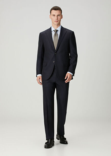 Siyah Çizgi Desenli Yün Takım Elbise