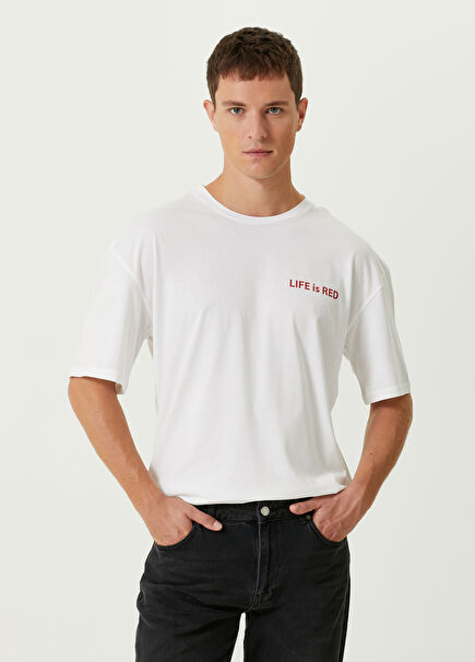 Beyaz Yazı Baskılı T-shirt