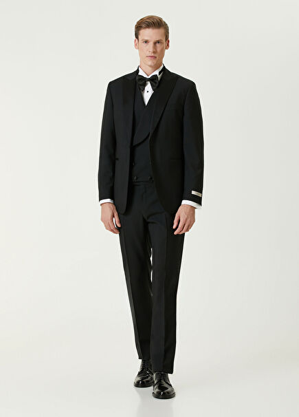 Siyah Yelekli Yün Smokin