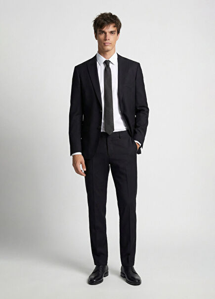 Siyah Yün Karışımlı Takım Elbise