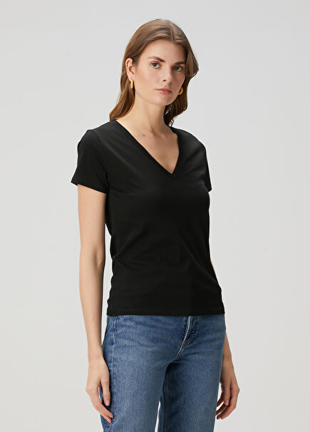 Black T-Shirt