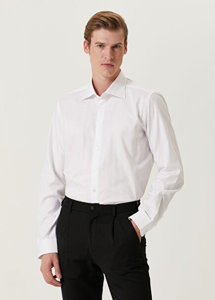 Custom Fit Beyaz Klasik Yaka Gömlek