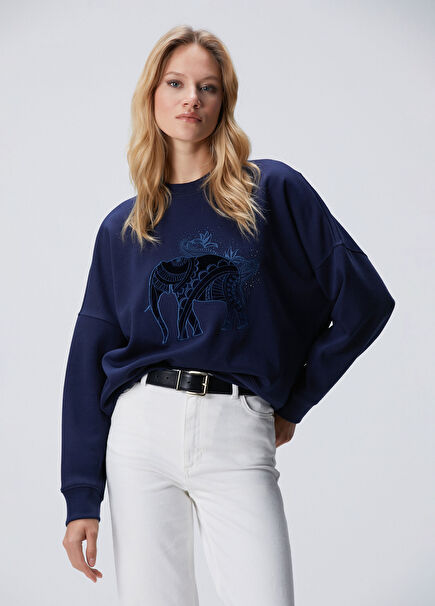 Lacivert Fil Nakışlı Sweatshirt