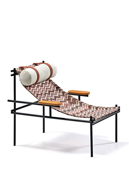 Vela Metal Lounge Chair