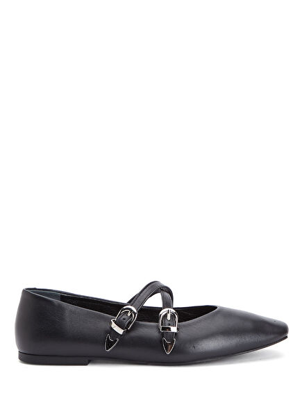Leather Ballet Flats With Black Buckle Detail