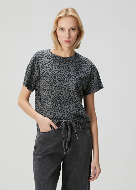Kelly Boxy Gri Leopar Desenli T-shirt