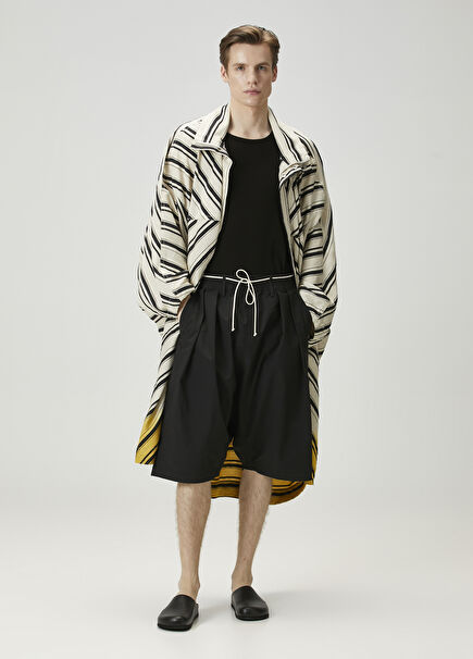 Black Pleated Bermuda
