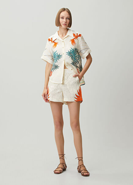 Amigo Wonder Cream Linen Shorts