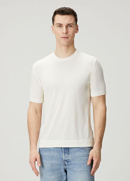 Kırık Beyaz Basic Kazak