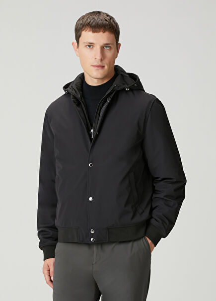 Siyah Kapüşonlu Bomber Ceket