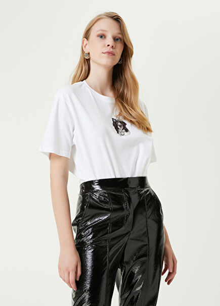 Beyaz Taşlı Köpek Baskılı T-shirt