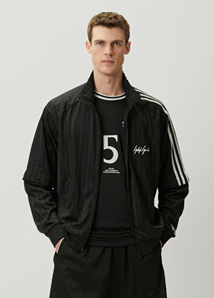 Black Sweatshirt