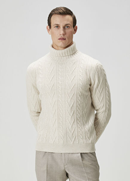 Off-White Hair Braided Wool Knitwear