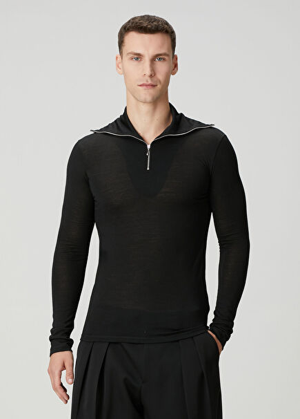 Siyah Fermuarlı Triko