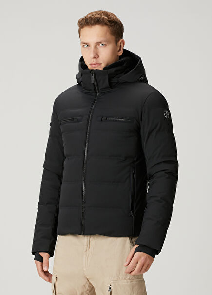 Belioz Siyah Kapüşonlu Kapitoneli Mont