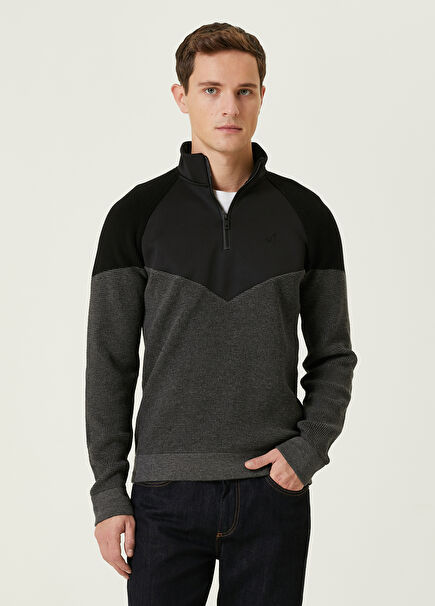 Siyah Yakası Fermuarlı Garni Detaylı Kazak