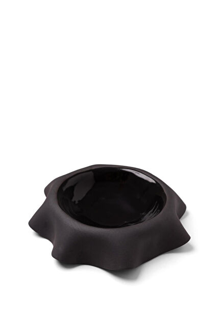 Siyah Seramik Büyük Boy Pileli Tabak 17 cm