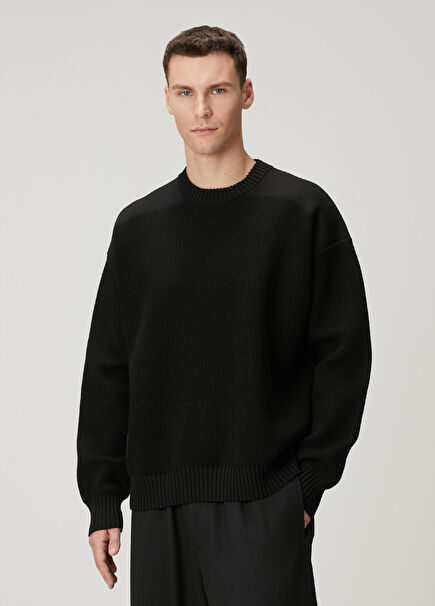 Siyah Yün Sweatshirt