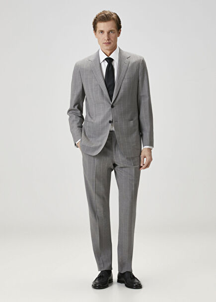 Koyu Gri Çizgili Yün Takım Elbise