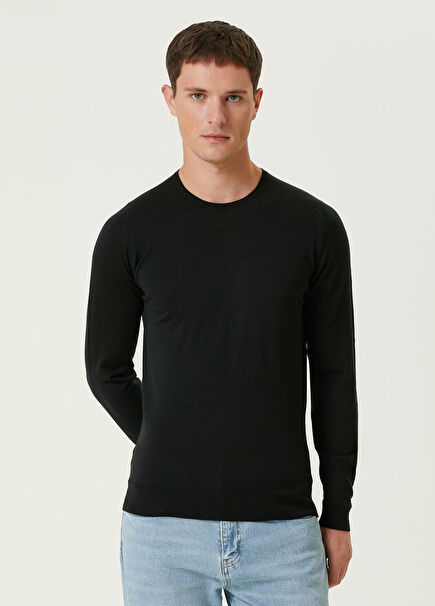 Lundy Black Merino Sweater