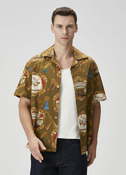 Haki Figür Desenli Kısa Kollu Gömlek