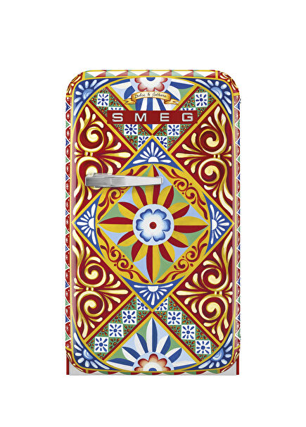 X Dolce&Gabbana 50'ler Stili Buzdolabı