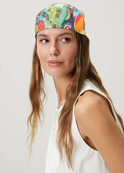 Art Collaboration Çağla Ulusoy Çiçek İpek Eşarp