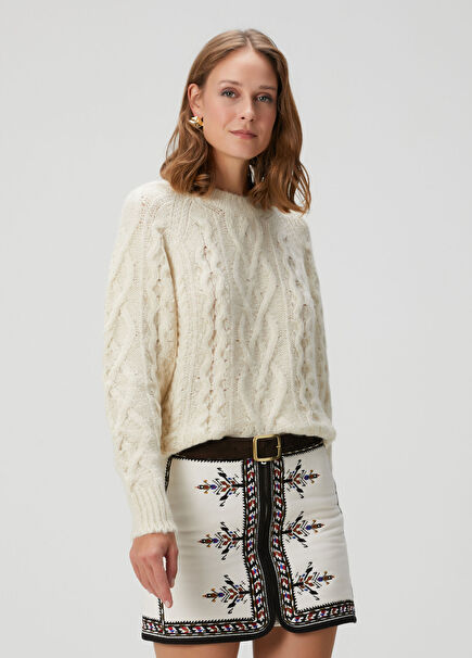 Ysor Ecru Cable Knit Sweater