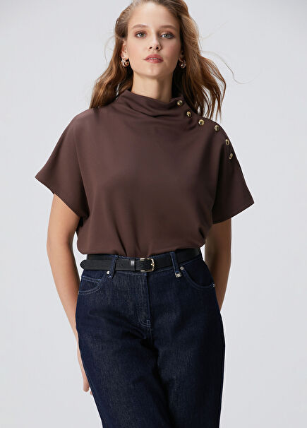 Acı Kahve Çıtçıt Detaylı T-shirt