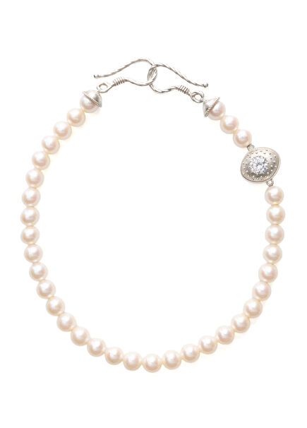 Serif Pearls Women's Silver Necklace