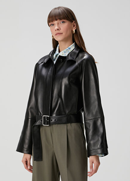 Siyah Kısa Deri Ceket