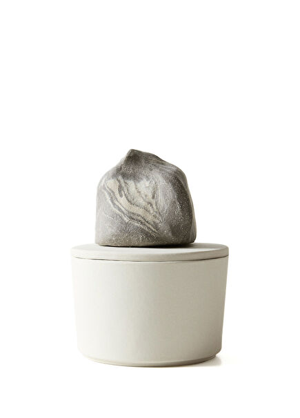 Aura Gri Beyaz Seramik Mum