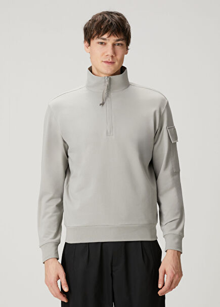 Grey Collar Zippered Sweatshirt