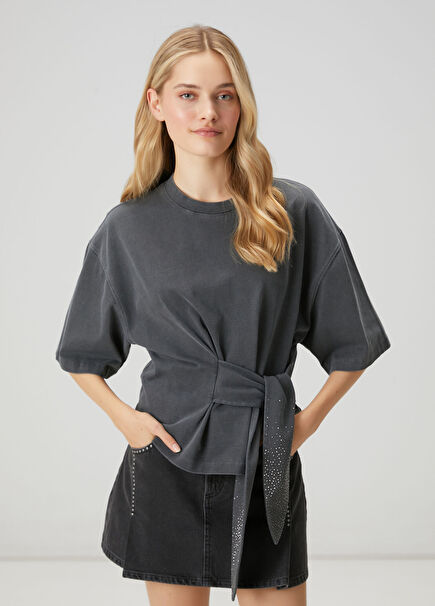 Antrasit Taşlı Bağlama Detaylı T-shirt