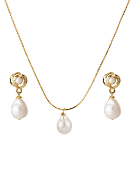 Serena Pearl Women's Necklace and Earrings Set