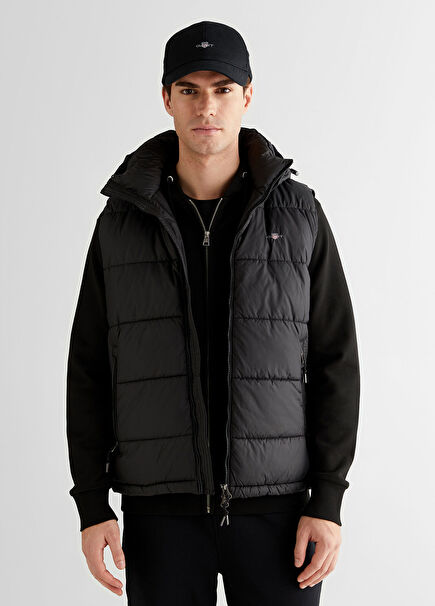 Black Regular Fit Men's Zippered Sports Vest