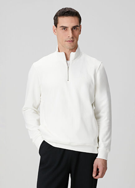 Kırık Beyaz Sweatshirt