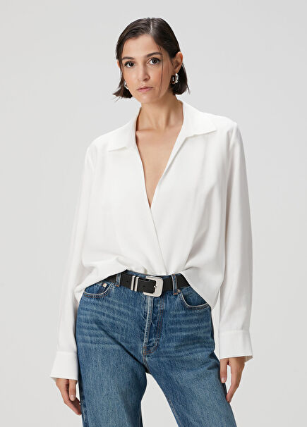 Beyaz Dökümlü Bluz