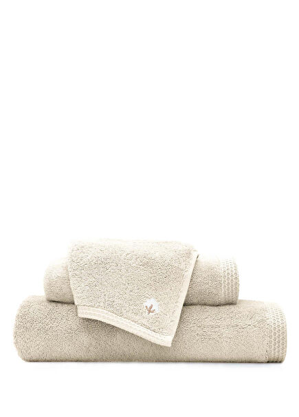 Pure Cotton Beige Cotton Butterfly Border Embroidered 3-Piece Towel Set