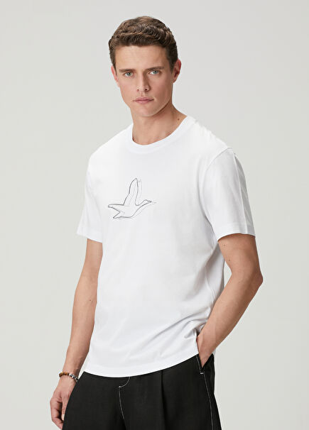 Relax Fit Beyaz Artwork Kaz Detaylı T-shirt