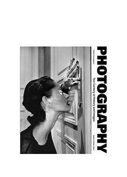 Photography: Two Centuries of History and Images Foreign Language Photobook