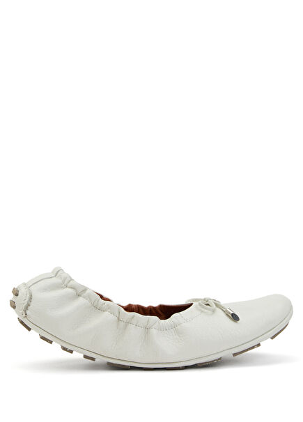 Beige Bow Detailed Leather Ballet Flats