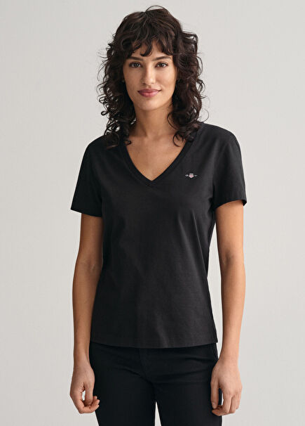 Siyah V Yaka Regular Fit Kısa Kollu Kadın T-Shirt