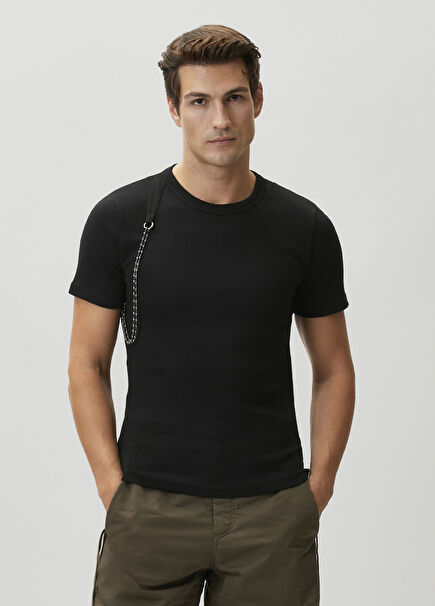 Siyah Zincir Detaylı T-shirt