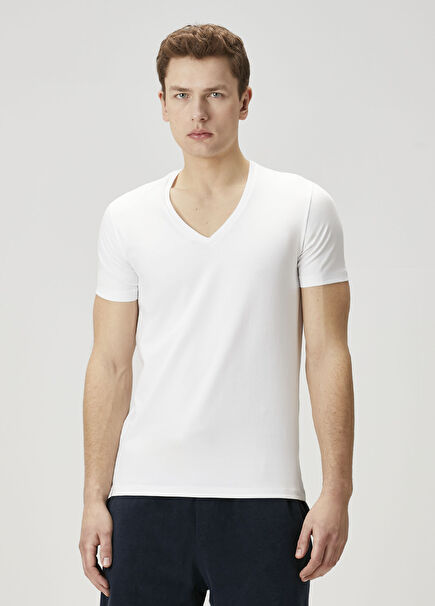2li Beyaz V Yaka Basic T-shirt
