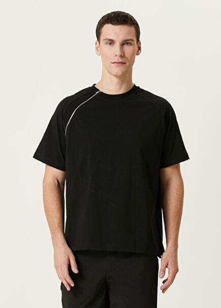 Black Zipper Detailed T-shirt
