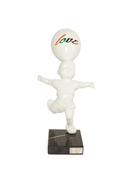 On The Head Love Balloon Sculpture