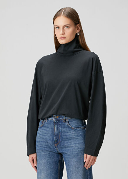 Ivy Black Sweatshirt