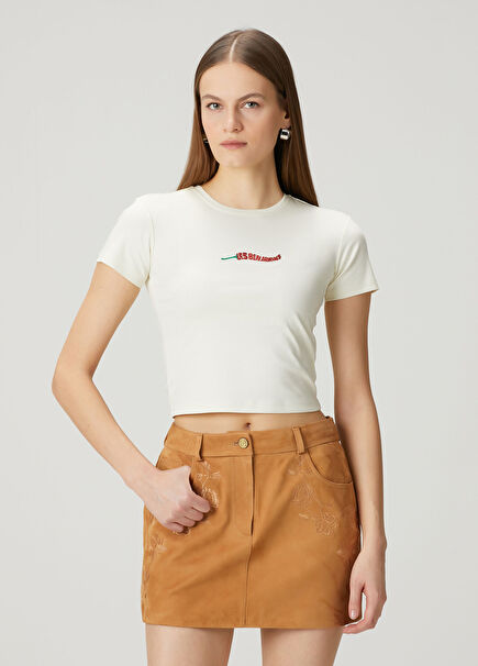 Ekru Logolu T-shirt
