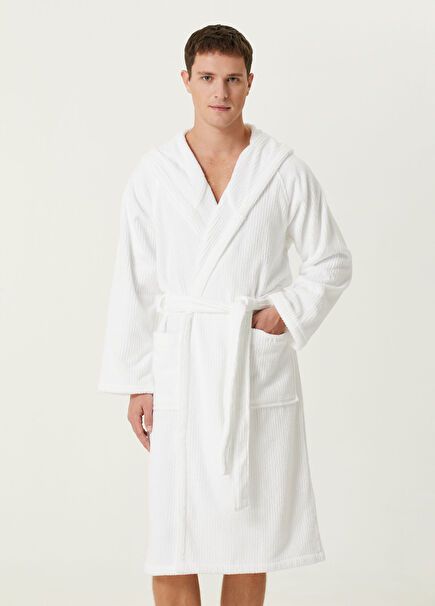 Beyaz Kapüşonlu Bornoz